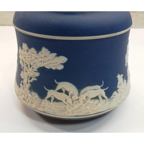 135 - WEDGEWOOD JASPERWARE POT POURRI AND BISCUIT BARREL