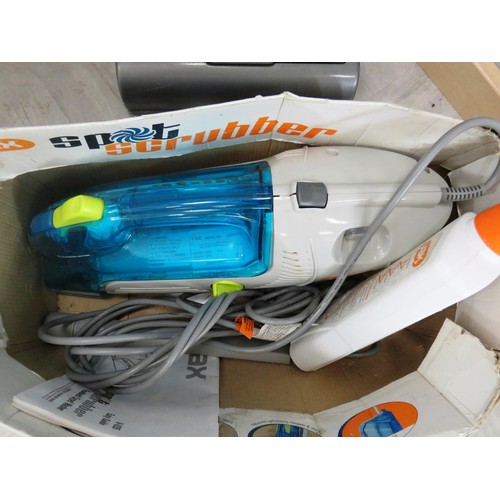 95 - VAX SCRUBBER VACCUM AND CARPET SCRUBBER WITH CARPET CLEANER INSTURCTIONS AND G-TECH AIR RAM VAC