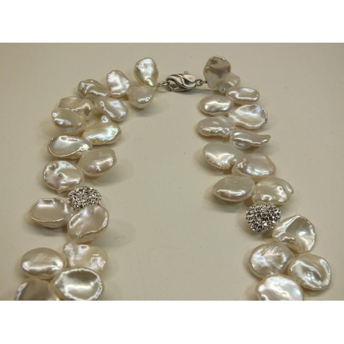 232 - IVORY WHITE KEISHA PEARL NECKLACE WITH DIAMANTE DETAIL 18