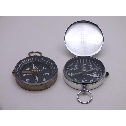 248 - THREE VINTAGE/ANTIQUE POCKET COMPASSES INCLUDES JAPAN AND GREEN BAKELITE