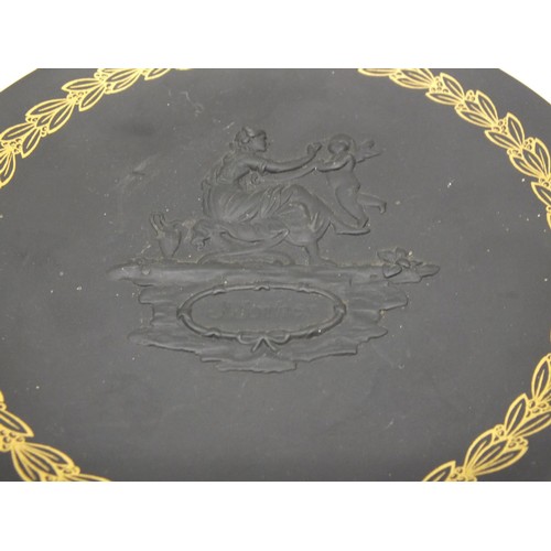 552 - TWO PIECES OF BLACK BASHALT WEDGEWOOD