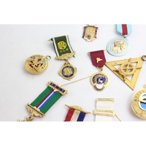 427 - 12 x Assorted Vintage MASONIC & RAOB Jewels / Medals Inc Steward Etc