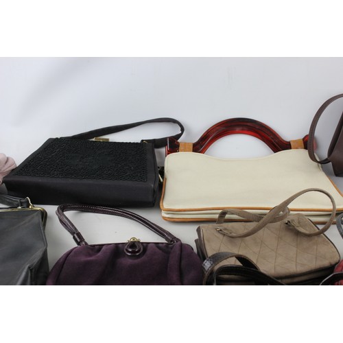 451 - 15 x Assorted Vintage Ladies HANDBAGS Inc. Leather, Clip Top, Crossbody, Etc