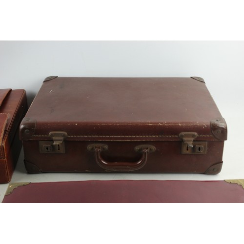 465 - 4 x Antique / Vintage Suitcases Various Sizes Inc. Leather, Alligator, Briefcase