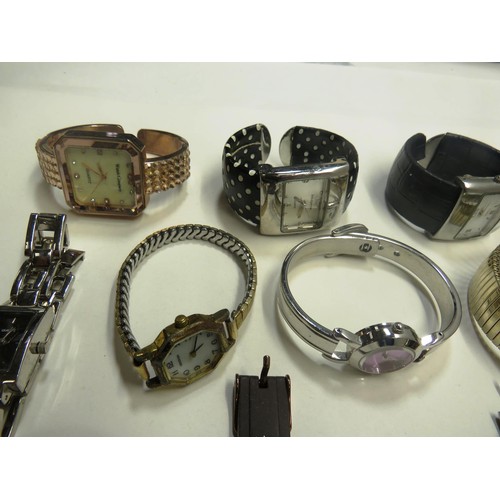 379 - 20x ASSORTED WRISTWATCHES