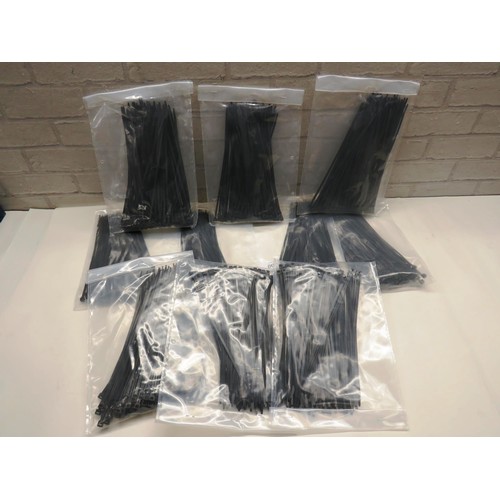 7 - 1000 BLACK CABLE TIES