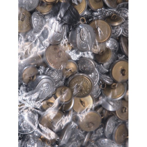 51 - APPROX 2kg OF UNIFORM BUTTONS AND COLLAR BADGES - POLICE, FIRE, MILITARY etc