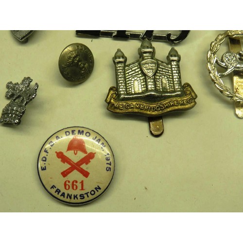 52 - BAG OF MILITARY AND OTHER BADGES