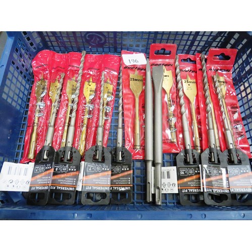 196 - 19 x ASSORTED SDS WOOD MASONRY AND CHISELS