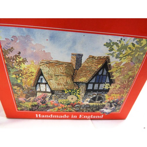 239 - 7 x BOXED LILLIPUT LANE COLLECTABLES