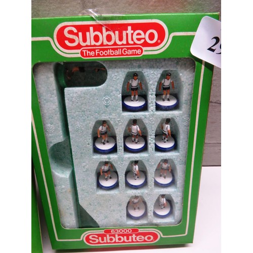 290 - TWO SUBBUTEO TEAMS VINTAGE AND CHELSEA