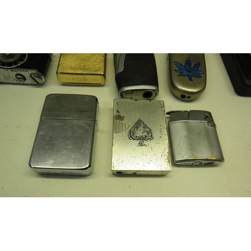 122 - VINTAGE LIGHTERS AND TABLE LIGHTERS