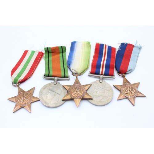 565 - 5 x WW2 Medals Inc Italy, Atlantic, Africa Stars Etc