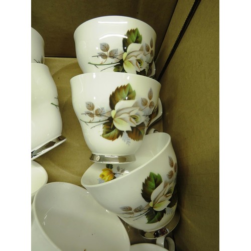 387 - ROYAL WINDSOR BONE CHINA CUPS AND SAUCERS