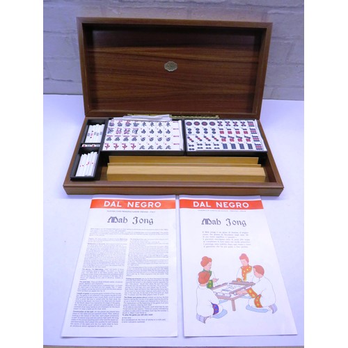 174 - DEL NEGRO MAHJONG WOOD CASED SET WITH RESIN TILES