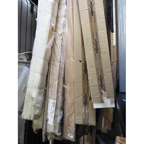 300 - JOBLOT OF CORNICE AND KICK BOARDS