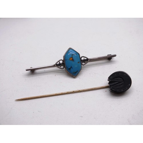 270 - ANTIQUE WHITBY JET HORSESHOE PIN, STERLING SILVER TURQUOISE BAR BROOCH  & RESIN DOGS BROOCH