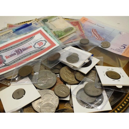 33 - BANKNOTES AND COINS JOBLOT