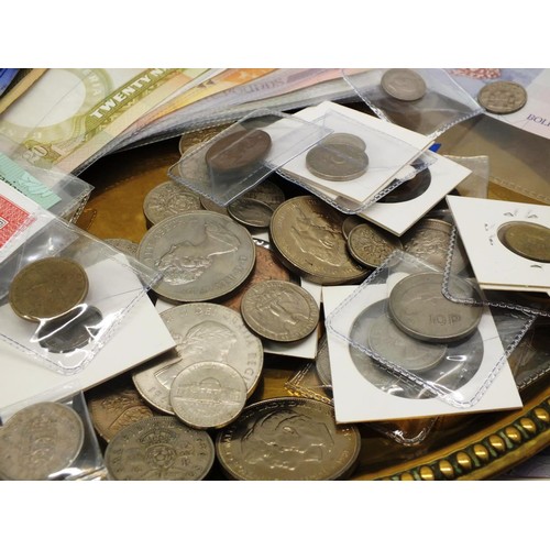 33 - BANKNOTES AND COINS JOBLOT