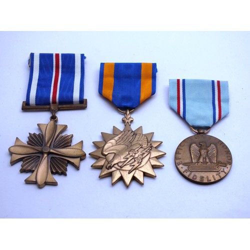 237 - 3 x AMERICAN AIRFORCE MEDALS