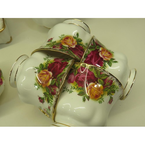 1 - 16 PIECES OF ROYAL ALBERT OLD COUNTRY ROSE INCLUDES 4 CUPS, MILK JUG, SUGAR BOWL, 8 SAUCERS, VASE & ... 