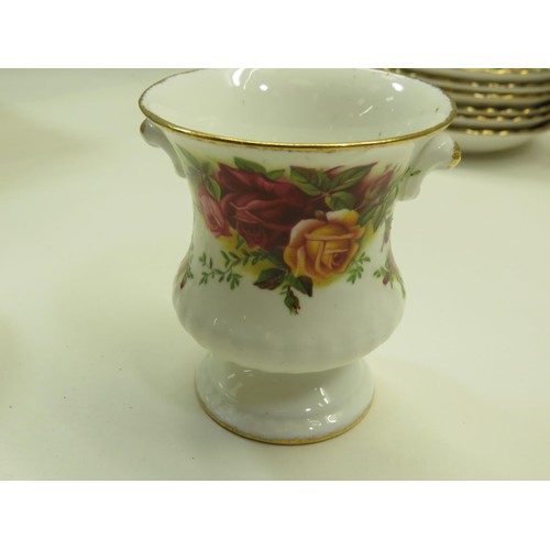 1 - 16 PIECES OF ROYAL ALBERT OLD COUNTRY ROSE INCLUDES 4 CUPS, MILK JUG, SUGAR BOWL, 8 SAUCERS, VASE & ... 