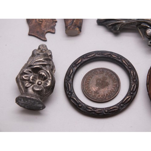 209 - PEWTER KNIGHT & CASTLE TALLIT CLIPS, PEWTER AXE PENDANT, COPPER LOCKET, 9ct GOLD ON SILVER CUFFLINK ... 