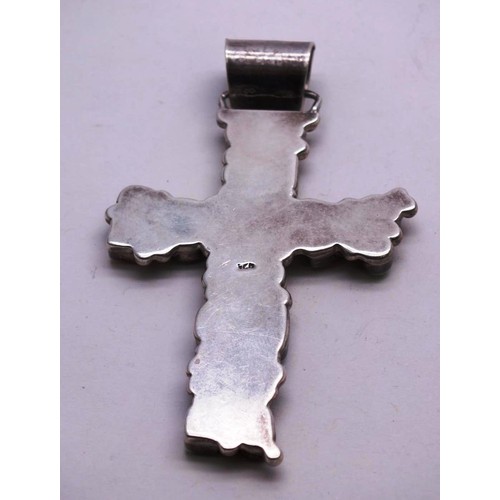 90 - HEAVY MODERNIST SILVER CROSS EDINBURGH HALLMARKS - 41 GRAMS