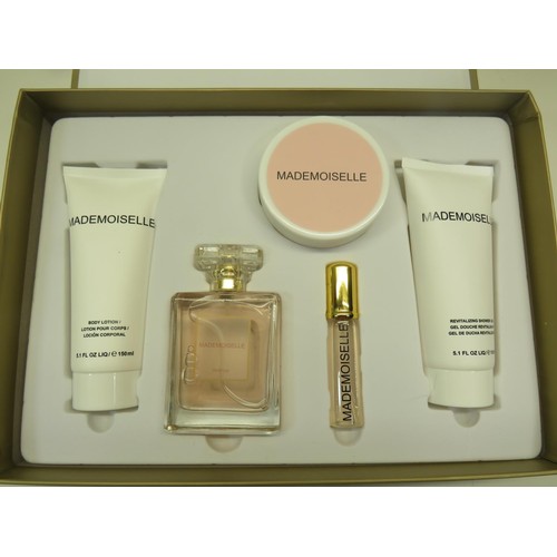 161 - MADEMOISELLE NYC LADIES GIFT SET