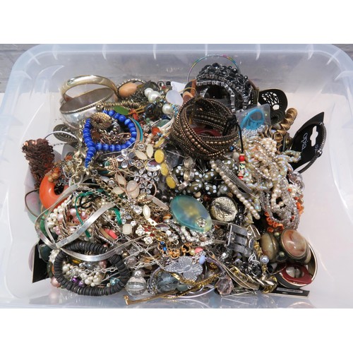 111 - TUB OF COSTUME JEWELLERY