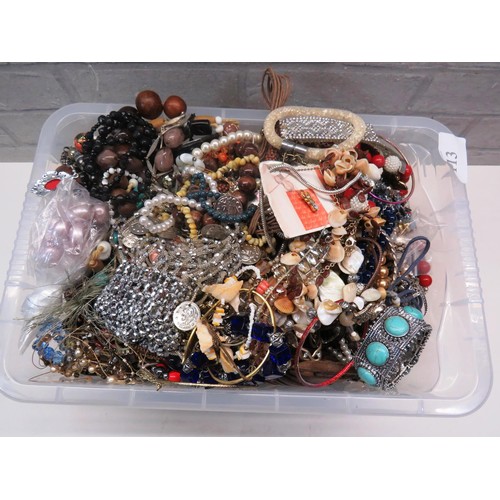 113 - TUB OF COSTUME JEWELLERY