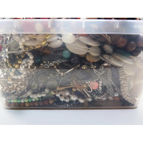 113 - TUB OF COSTUME JEWELLERY