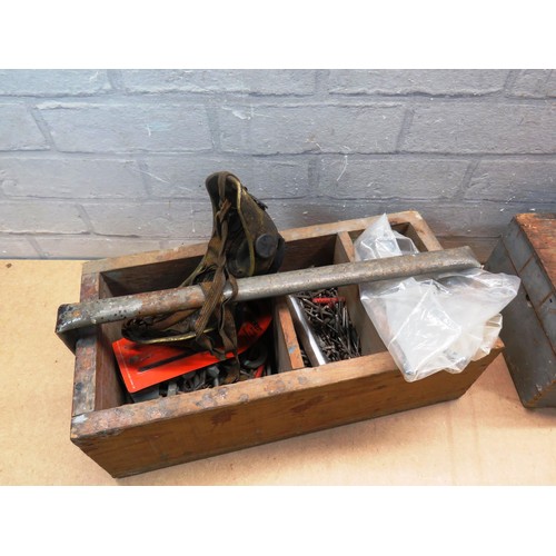 149 - LIGHTS, TOOL BOX AND A WOODEN BOX