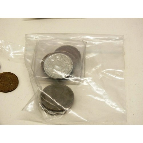 100A - JOBLOT OF WORLD COINS TO INCLUDE SOME SILVER