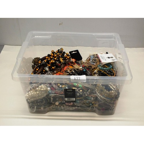 177 - TRAY OF COSTUME JEWELLERY INCLUDING NECKLACES, BRACELETS, EARRINGS ETC