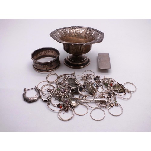 236 - 103g OF ASSORTED SILVER HALLMARKED ITEMS INCLUDES JEWELLERY, DISH, SERVIETTE RING ETC