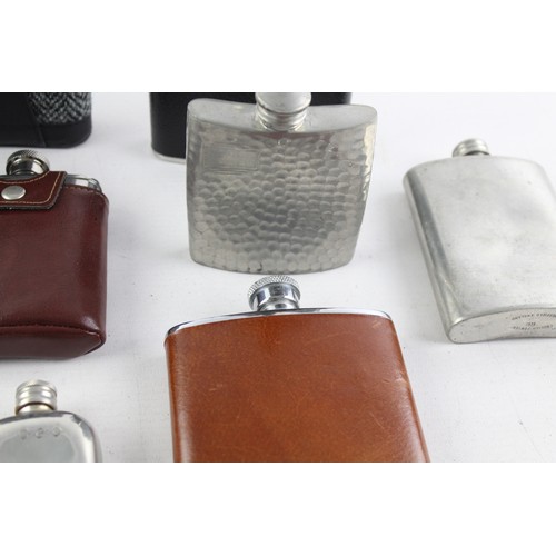 421 - 13 x Vintage BREWERIANA Hip Flasks Inc. Leather, Novelty, Sheffield Mini