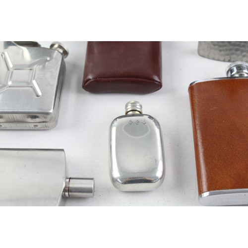 421 - 13 x Vintage BREWERIANA Hip Flasks Inc. Leather, Novelty, Sheffield Mini