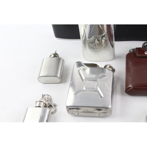 421 - 13 x Vintage BREWERIANA Hip Flasks Inc. Leather, Novelty, Sheffield Mini