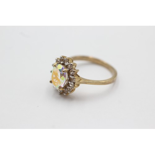 448 - 9ct gold vintage clear gemstone halo dress ring (3.3g)Size- N