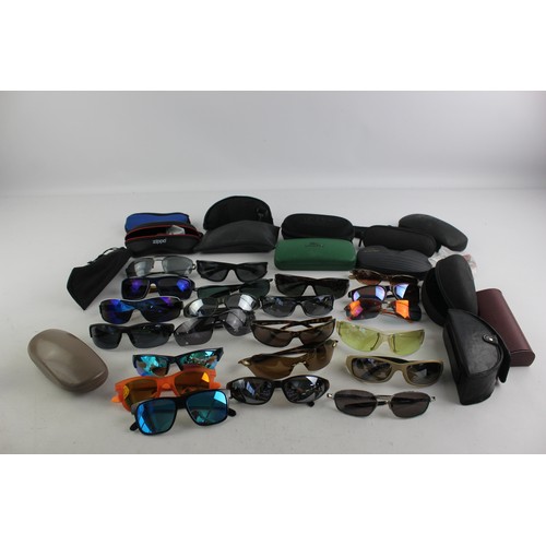 474 - 25 x Assorted SPORTS STYLE Sunglasses Inc. Guess, Lacoste, Bloc