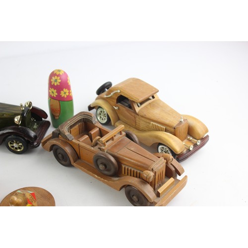 478 - 10 x WOODEN Toys Inc. Cars, Maze Puzzle, Spinning Top Etc.