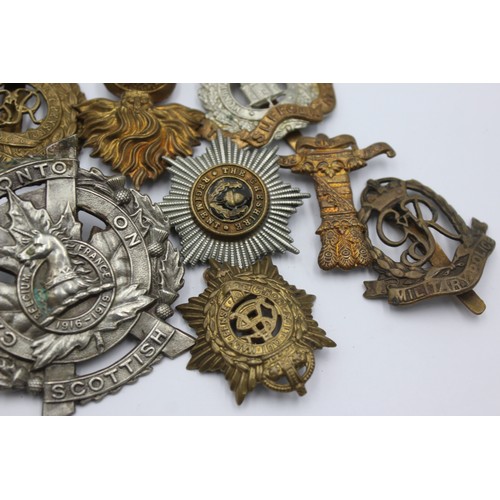 499 - 10 x Assorted Vintage MILITARY Cap Badges Inc Toronto Scottish, KRRC, Hussars