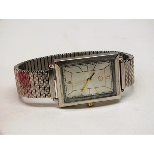 394 - 3x ASSORTED WRISTWATCHES TO INCLUDE NIXON AND GUESS