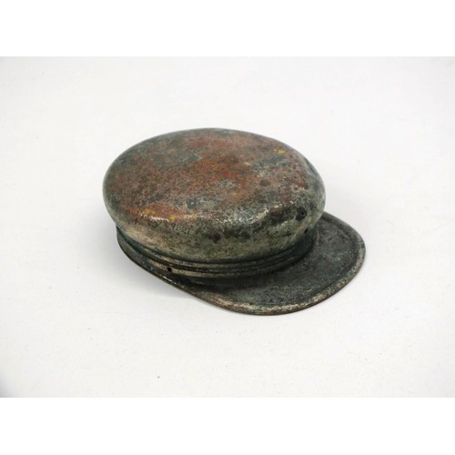 371 - ANTIQUE REPOSE WWI MILITARY HAT SNUFF BOX