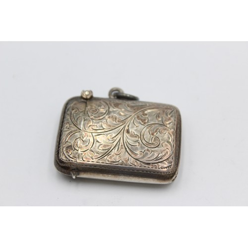 515 - Antique Hallmarked 1913 Birmingham STERLING SILVER Vesta / Match Case (21g)