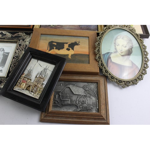 533 - Job Lot Vintage Pictures & Frames Brass 11235g Inc. Animals, Religious, Etc