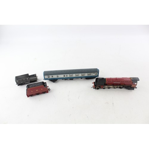 541 - Vintage HORNBY OO Gauge Loco / Tender / Carriages Inc. Duchess of Sutherland,