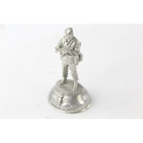 581 - 2 x Buckingham Pewter Inc 1974 Parachute Red, 1815 French Hussar