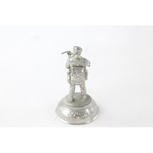 581 - 2 x Buckingham Pewter Inc 1974 Parachute Red, 1815 French Hussar